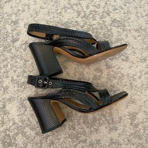 Dries Van Noten
Chunky Snake-Embossed Sandals